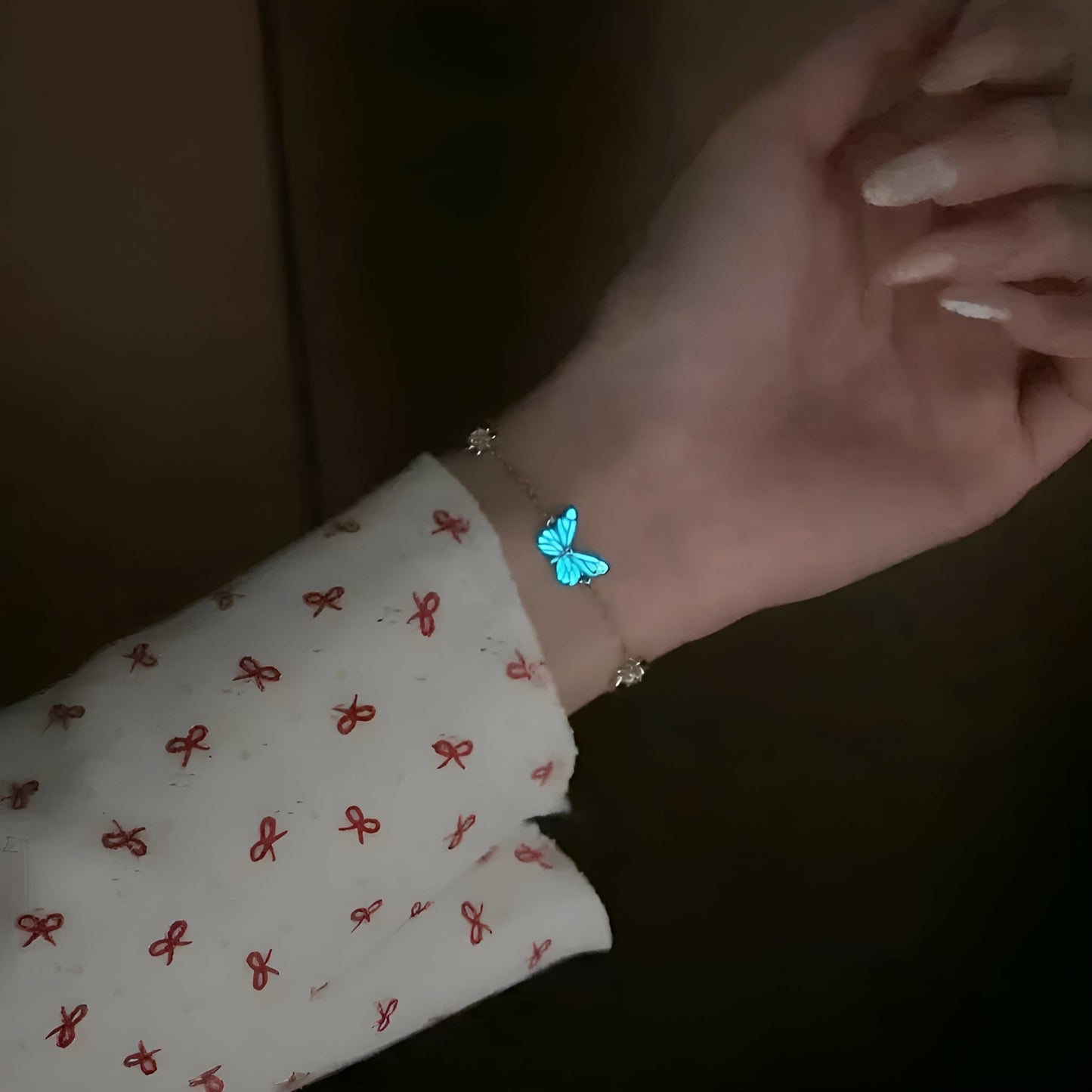 CapeGlow® Lulama – Glow Butterfly Necklace Capeglow