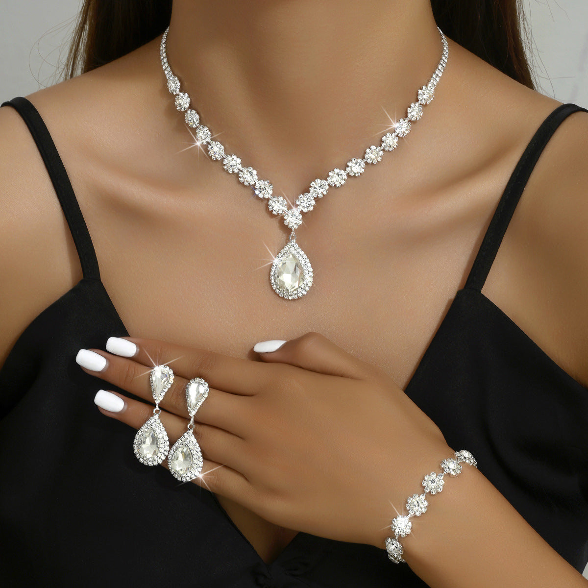 CapeGlow® Zaria – Enchanted Grace Bridal Set Capeglow