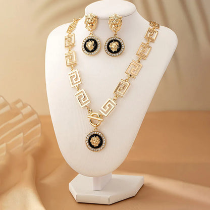 CapeGlow® Naledi Nandi – Pearl & Lion Emblem Power Set Capeglow