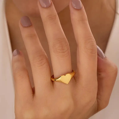 CapeGlow® Litha Inaya – Minimalist Heart Ring