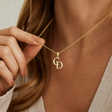 Elegant Gold Personalized Intertwined Initials Letter Necklace - Modern Minimalist Jewelry