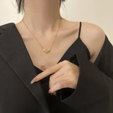 CapeGlow® Serapha – Elegant Angel Wings Necklace Capeglow