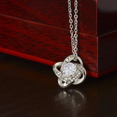 CapeGlow® Mother’s Love Necklace – A Heartfelt Tribute
