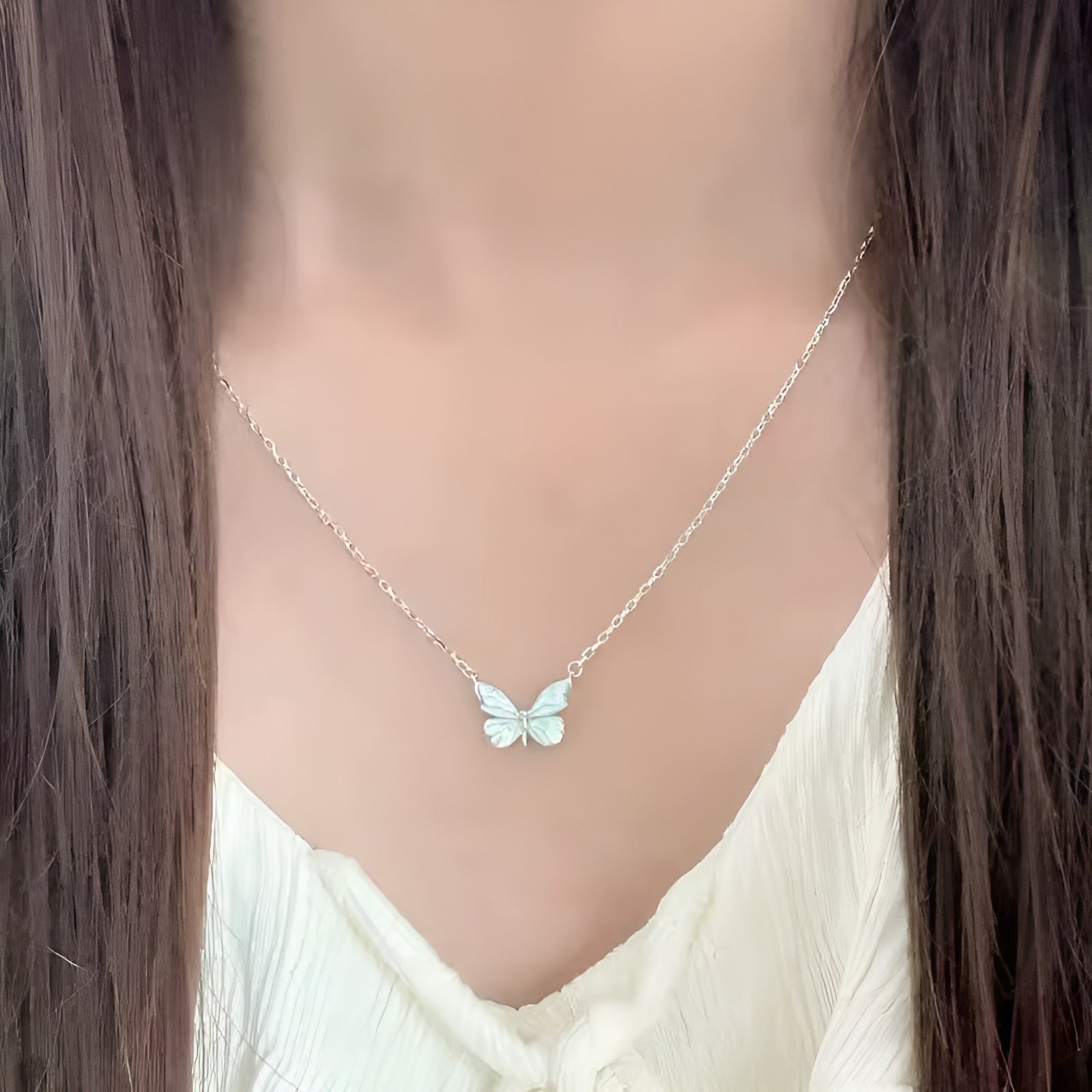 CapeGlow® Lulama – Glow Butterfly Necklace Capeglow