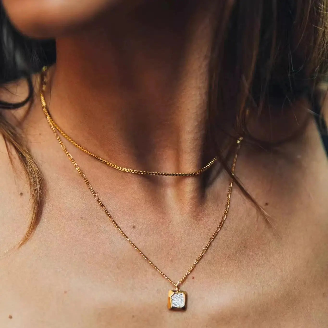 CapeGlow® Unisex Box Chain Necklace - 1.2mm Stainless Steel Choker in Gold or Silver - Style for Effortless Elegance