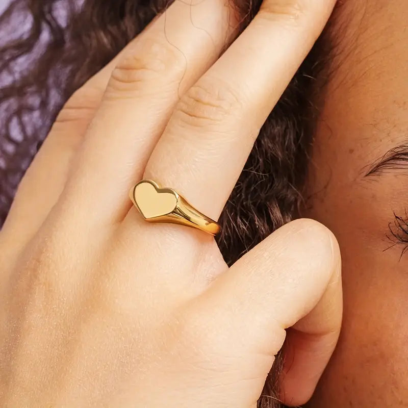 CapeGlow® Litha Inaya – Minimalist Heart Ring