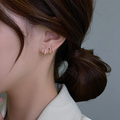 CapeGlow® Amara – S925 Multi-Claw Illusion Earrings