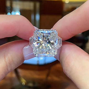 Louily Luxurious 12Ct Crushed Ice Hybrid Radiant Cut Three Stone Engagement Ring