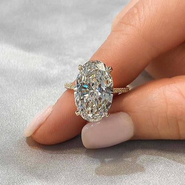 Louily Luxurious Yellow Gold 8.0Ct Oval Cut Engagement Ring In Sterling Silver